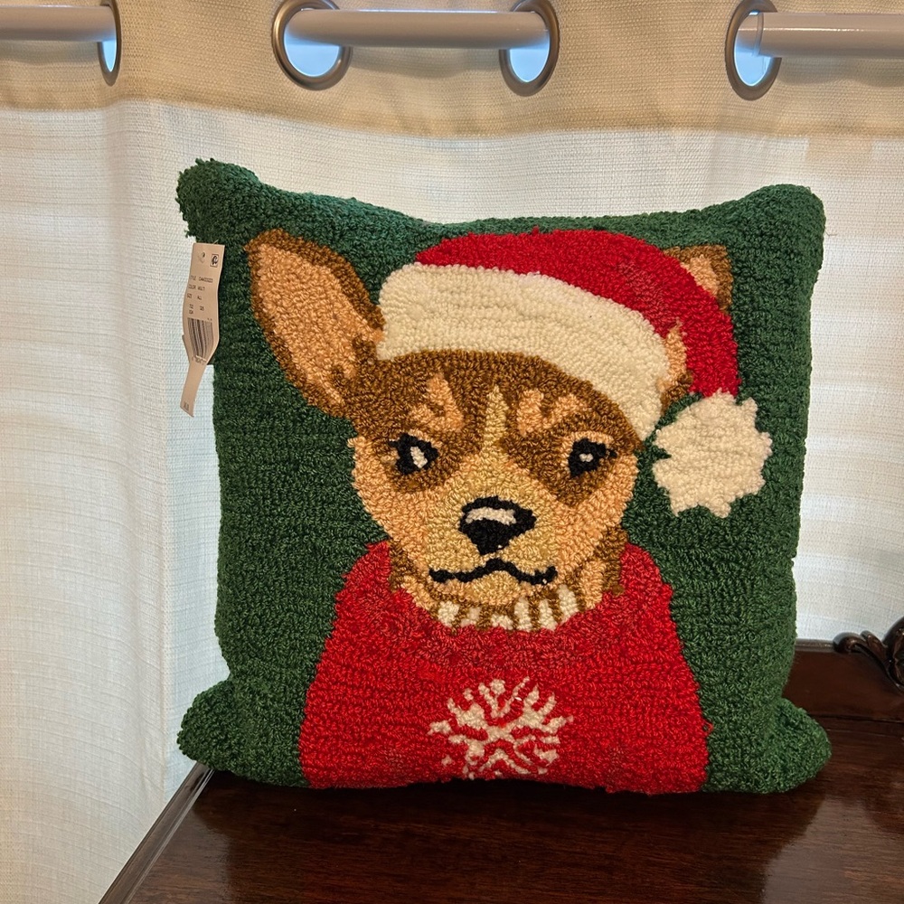 Festive Christmas Green & Red Dog Chihuahua Hook Rug Pillow Dillards NWT